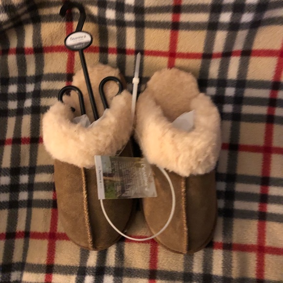 bearpaw women's fiona slippers
